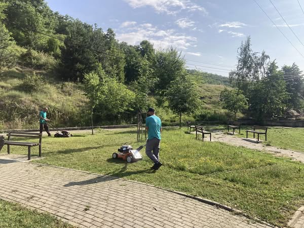 🌿💪 Puna vazhdon me përkushtim!