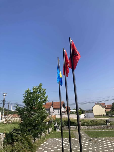 ër nder të 12 Qershorit – Ditës së Çlirimit, punëtorët tinë të palodhshëm të kompanisë NPL "Ambienti" Sh.A kanë dhënë kontributin e tyre me përkushtim dhe zemër! 🙌🌿