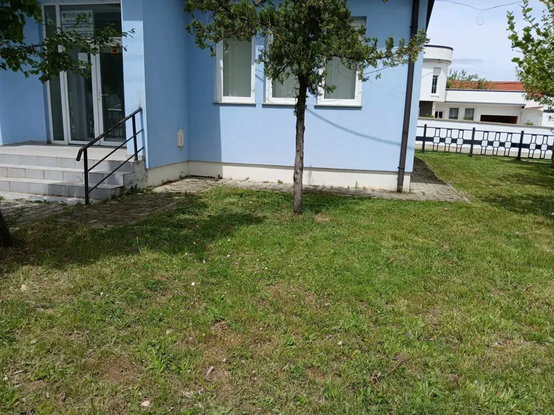 Mirëmbajtja e Fushës së Sportit, Lapidarin e Dëshmorëve, Ambulantën e Mjekësisë Familjare dhe tek Zyra e Gjendes Civile në fshatin Gaçkë.