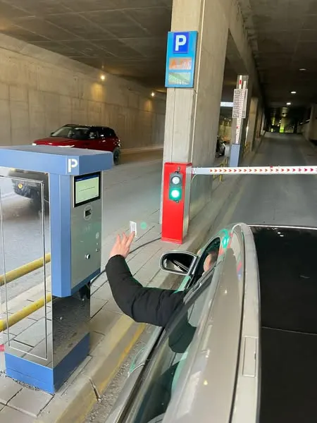 Teknologjia më e re për qasjen në parkingun nëntokësor në qytetin e Ferizajt,