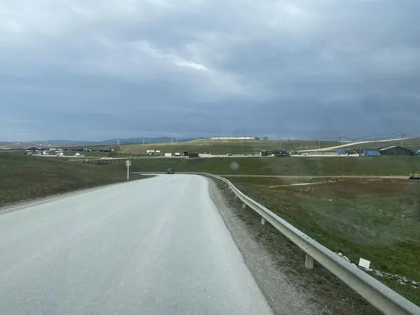 Takimi i KE.z.Arton Gavazi me Komandantin e LMT-së z.Richardson në kampin Bondsteel.