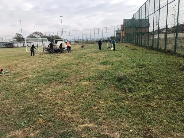 👷🏻‍♂️NPL "Ambienti" po vazhdon me angazhim maksimal, në mirëmbajtjen e hapësirave të gjelbërta publike.