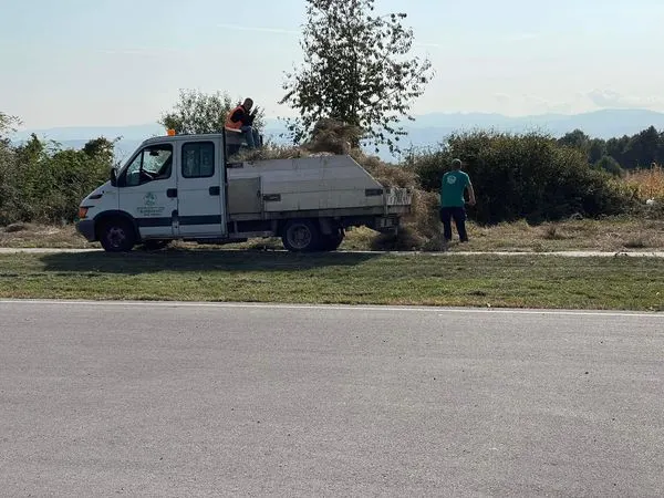 Fusha e sportit dhe parku në Gaçkë.