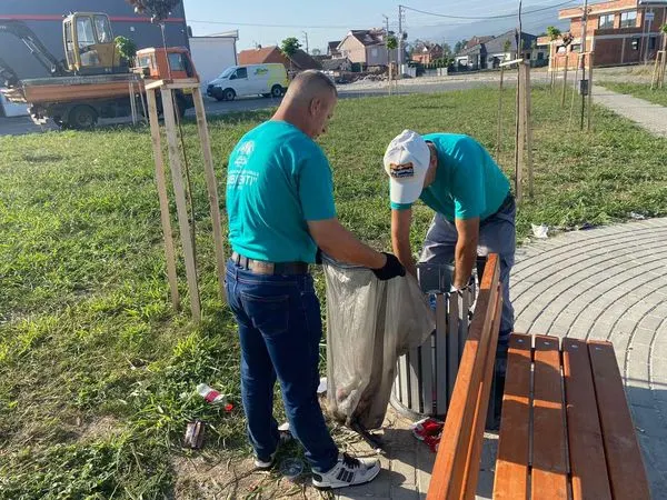 🛠️🇦🇱 🇽🇰Krenarë për punën e palodhshme të ekipit tonë që vazhdimisht kujdeset për hapësirat tona përreth, duke i mbajtur të pastra dhe të gjelbëruara 🌱