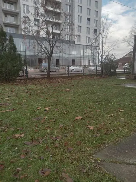 Kujdes për hapësirat e jashtme të QMF 1!