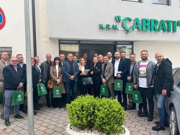 Drejtori i NPL "Ambienti" viziton Kompaninë "Çabrati" në Gjakovë!