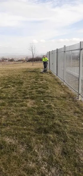 Filloj kositja e barit nëpër hapësira publike🧤♻️
