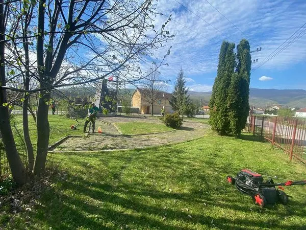 Lapidari dhe Pllaka e Dëshmorëve të LDB, në fshatin Pleshinë.
