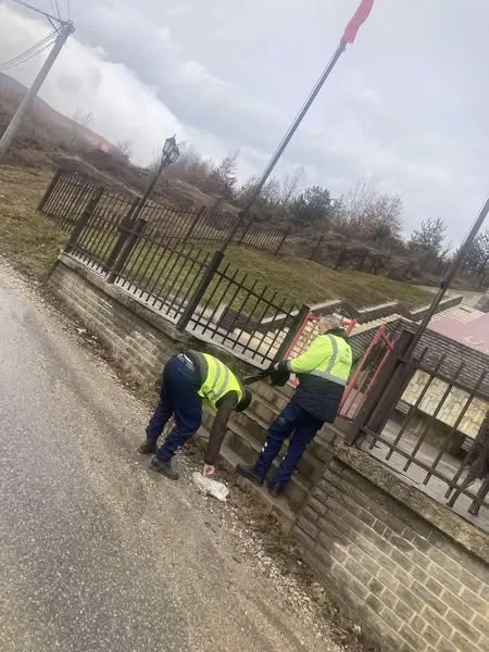 Pastrimi i hapësirave të lapidarëve të dëshmorëve!