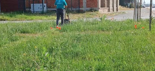 i fshatit,🏥 Ambulanta e Mjekësisë Familjare, dhe tek Lapidari i Dëshmorëve në fshatin Talinoc i Muhaxherëve.
