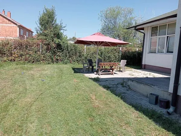 Përkujdesja për ambientet e shëndetit fillon nga jashtë!