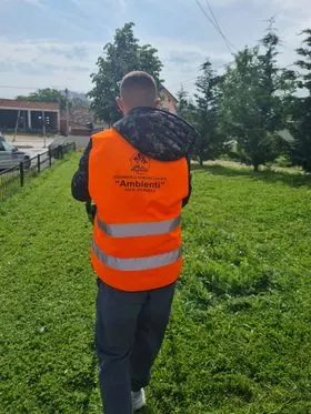 Kositja e barit dhe pastrimi në hapësirat e gjelbërta tek "Varrezat e Dëshmorëve". 🍀