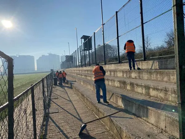 👷🏻‍♂️Momente nga angazhimi i hapësirave të gjelbërta🦺🧤 të NPL "Ambienti"Ferizaj.