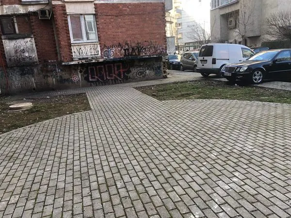 🏙️BANESAT KOLEKTIVE