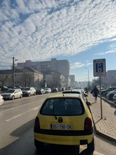 🅿️Vendosja e shenjave standarte të komunikacionit për pagesën e parkingut në qytet, zonat ku menaxhohen nga NPL "Ambienti" Ferizaj.
