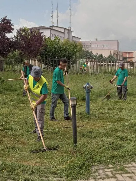 Gjykata Themelore në Ferizaj si dhe tek 🏢 Prokuroria Themelore në Ferizaj.