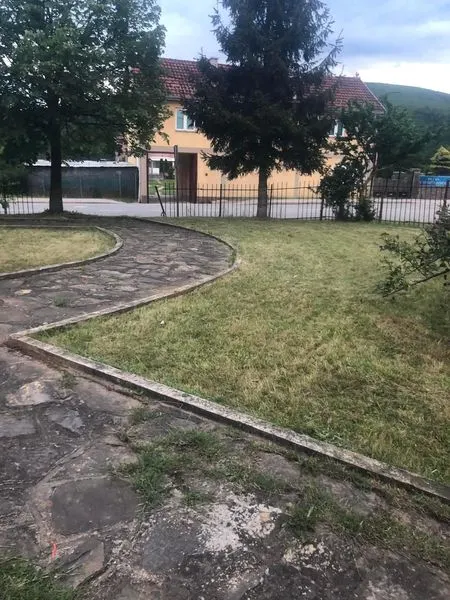 Mirmbajtja e lapidarëve të dëshmorëve është shumë e rëndësishme për të ruajtur trashëgiminë tonë historike dhe për të nderuar dhe respektuar kontributin e tyre për lirinë pavarësinë e vendit. Ne do t'i ruajmë ato si një simbol të përhershëm të admirimit d