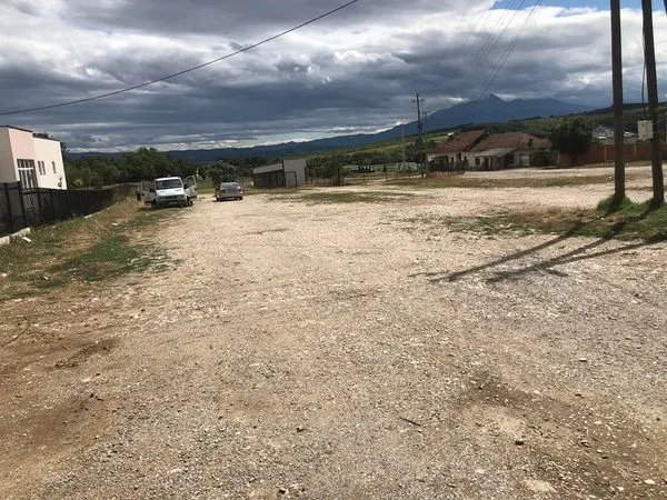 Pastrimi i mbeturinave,mirëmbajtja e hapësirës pas përfundimit të tregut të gjelbërt në fshatin Dardani.