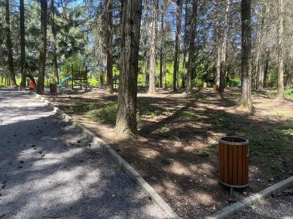 Parku i Pishave në fshatin Rahovicë.