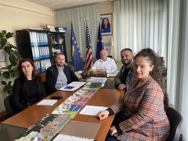 NPL "AMBIENTI" nënshkruan marëveshje bashkëpunimi me Zyrën e Punësimit në Ferizaj.