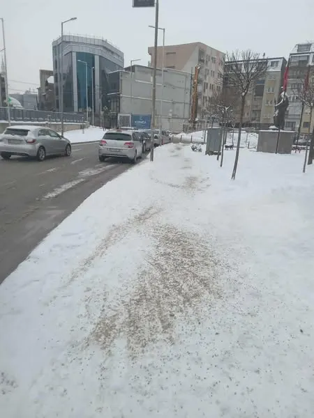 Trotuaret janë gati për hapat tuaj të sigurt!