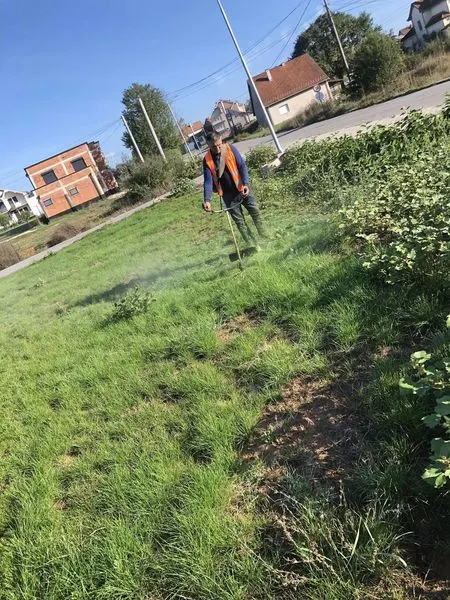 ✅ Ekipi ynë ka pastruar dhe kositur barin në fshatin Komogllavë