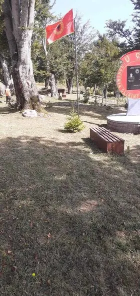 Pika VI-të Jezerc.