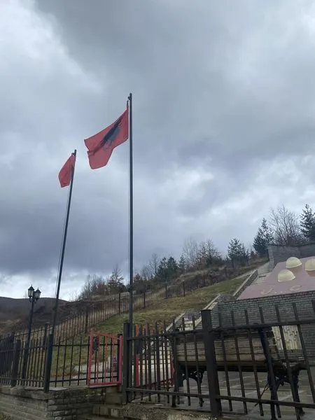 "Lapidari i Dëshmorëve" në fshatin Pleshinë .