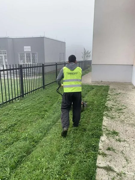 🌿 Përkujdesje e përkryer për ambientin në fshatin Dardani! 🌿