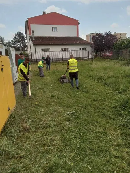 Gjykata Themelore në Ferizaj si dhe tek 🏢 Prokuroria Themelore në Ferizaj.