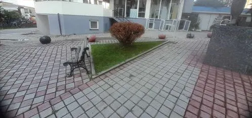 Mirëmbajtja e hapësirave të gjelbërta , kositja dhe pastrimi i barit tek Lapidari "Agim Matoshi". 🍀