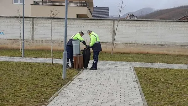 Mirëmbajtja e hapësirave të gjelbërta në fshatin Gaçkë.