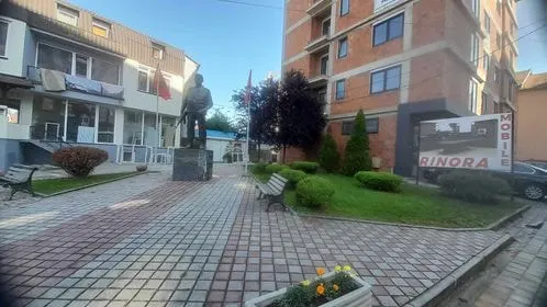 Vijon çdo ditë angazhimi ynë për mirëmbajtjen dhe pastrimin e qytetit♻️.