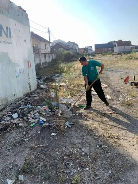 📍 Ish-Stadioni i Qytetit – Një Hapësirë më e Pastër dhe më e Gjelbër falë punës sonë! 🌿🧹